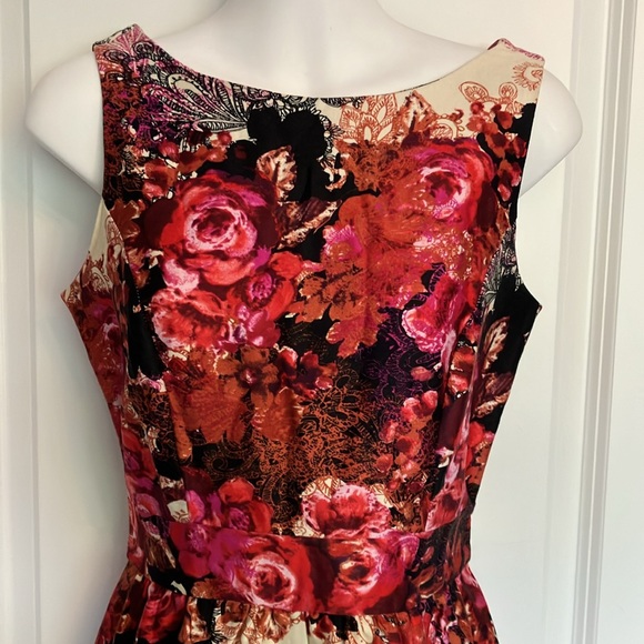 Simply devine Audrey Hepburn inspired Lady Vintage - Picture 3 of 16